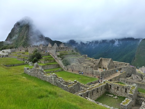rituel-inca machu picchu montagne mysterieuse perou