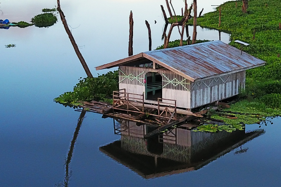 Maison traditionnelle manobo sur Agusan Marsh