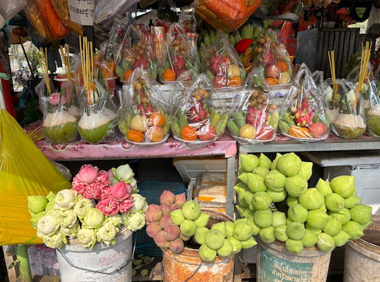 offrandes lotus voyage vietnam